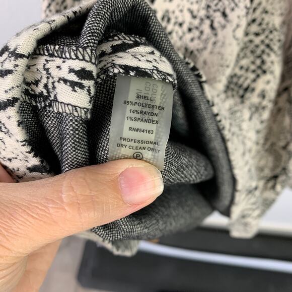 Calvin Klein Funnel Neck Short Sleeve Snakeskin Print Short Dress Size 4 - Picture 6 of 8